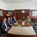Senadores alertaron por el fuerte aumento de los costos eléctricos y reclamaron medidas para proteger a la industria