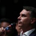 BRASIL: FLÁVIO BOLSONARO SUPERA A LULA POR CUATRO PUNTOS EN LA PRIMERA ENCUESTA DEL BALOTAJE
